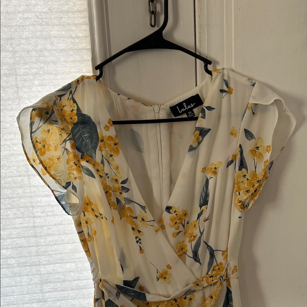 Lulu's Floral High-Low Dress in White and Yellow - Picture 2 of 3
